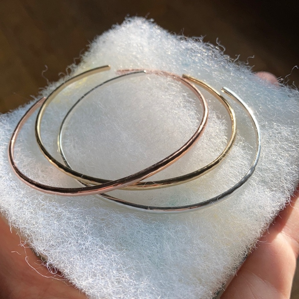 Stella & Dot Essential Hammered Cuff Set